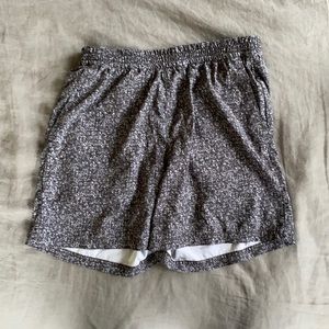 Mens OV 5” speckled gray shorts w/ liner